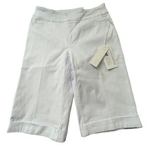 Soft Surroundings Shorts Size XS (2/4)
Super Stretch
